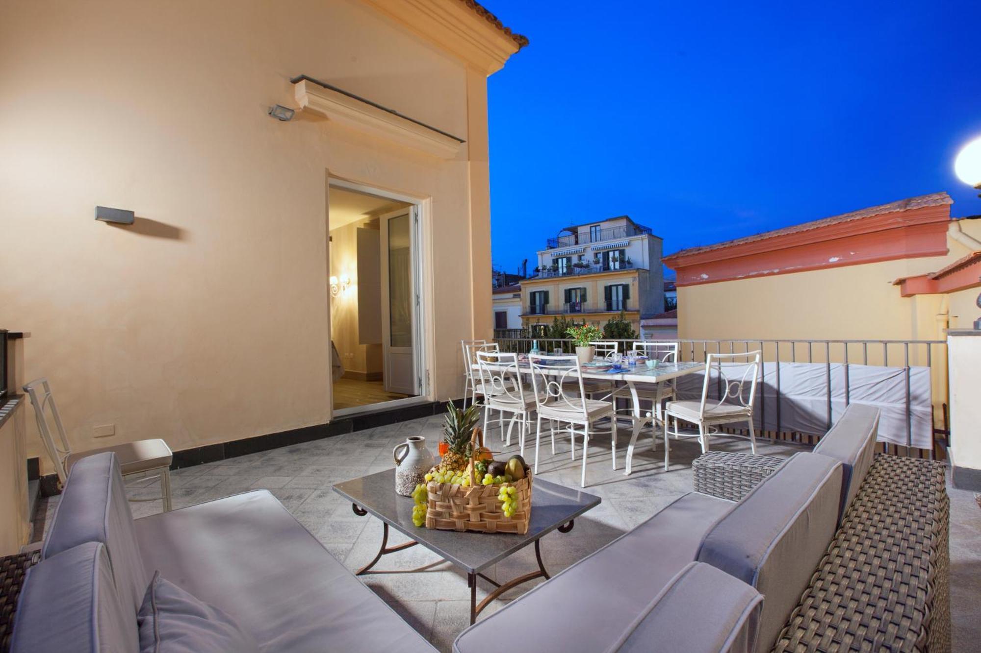 Amore Rentals - Appartamento Terrazza Tasso Półwysep Sorrentyński Zewnętrze zdjęcie